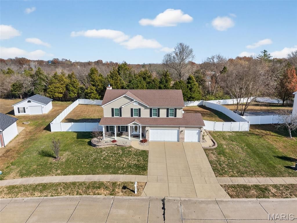 9628 Persimmon Point Drive, Hillsboro, MO 63050