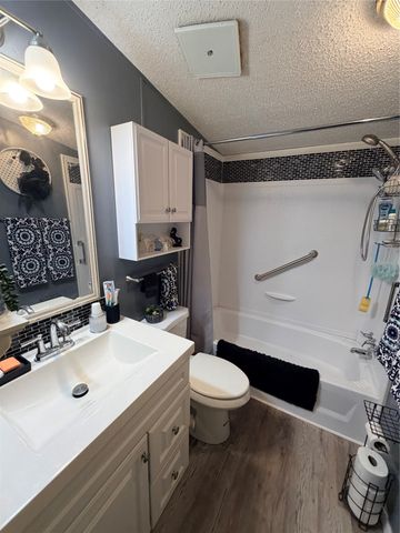 54 Spring Creek Circle, Grand Prairie, TX 75054