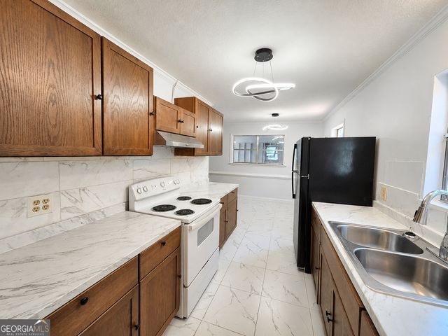 2563 Highway 81 E, Mcdonough, GA 30252