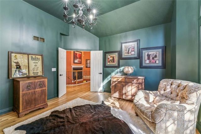 2301 NE Colonnade Avenue, Blue Springs, MO 64029