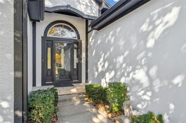 2301 NE Colonnade Avenue, Blue Springs, MO 64029