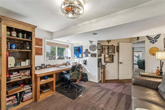 2301 NE Colonnade Avenue, Blue Springs, MO 64029