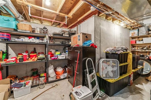 2301 NE Colonnade Avenue, Blue Springs, MO 64029