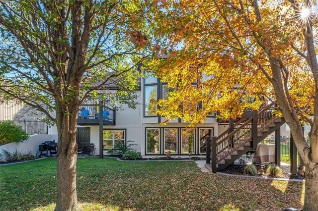 2301 NE Colonnade Avenue, Blue Springs, MO 64029