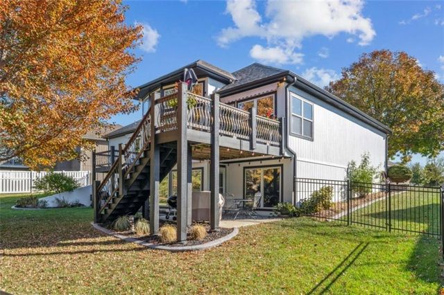 2301 NE Colonnade Avenue, Blue Springs, MO 64029