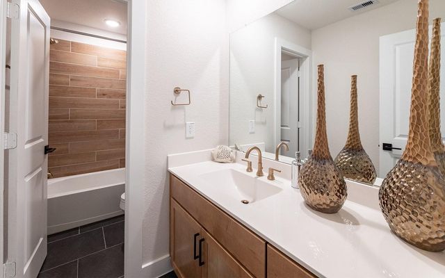 830 Aspen Bluffs, Crosby, TX 77532