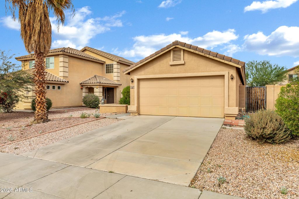 Image 1 of property listing at 22258 W TWILIGHT Trail, Buckeye, AZ 85326