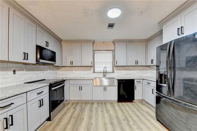 2377 Centerville Rosebud Road, Loganville, GA 30052