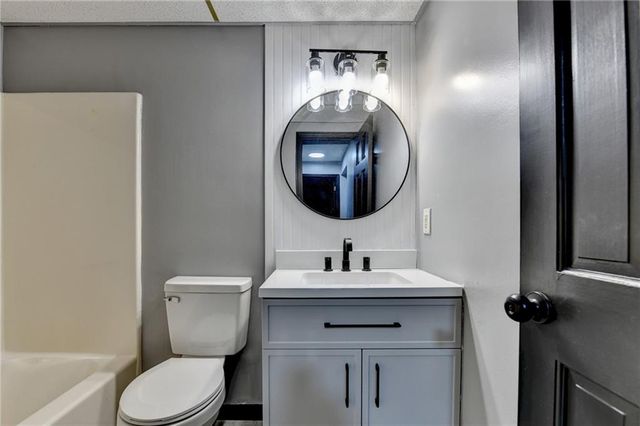 2377 Centerville Rosebud Road, Loganville, GA 30052