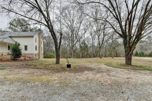 2377 Centerville Rosebud Road, Loganville, GA 30052