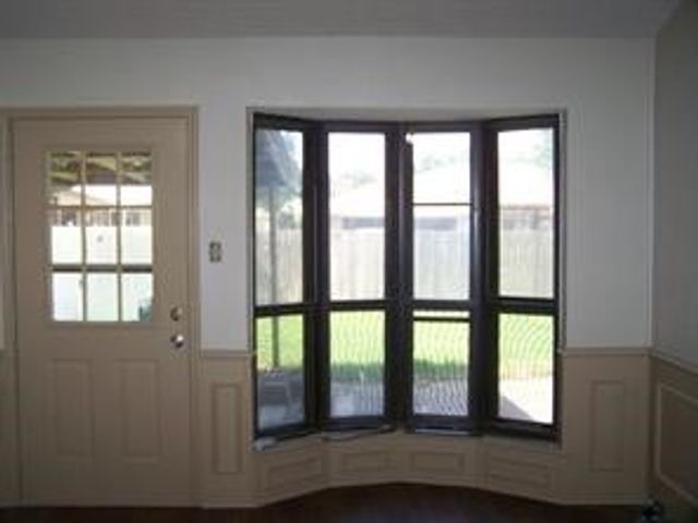 827 Meandering Way, Mesquite, TX 75150