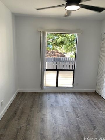 950 Kolokolo Place, Honolulu, HI 96825