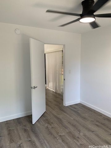 950 Kolokolo Place, Honolulu, HI 96825