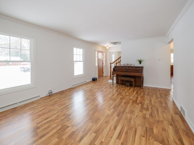 2716 Lomond Drive, Kalamazoo, MI 49008