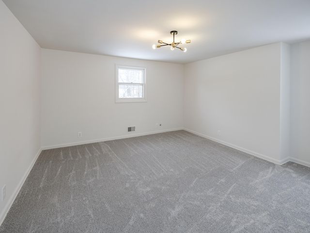 2716 Lomond Drive, Kalamazoo, MI 49008