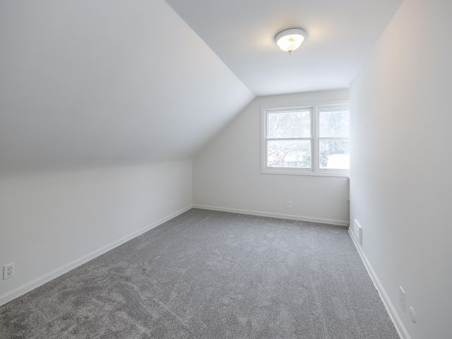 2716 Lomond Drive, Kalamazoo, MI 49008