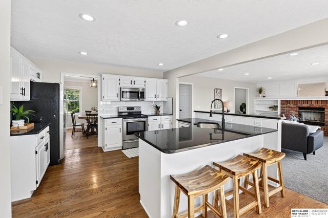 10315 Nebraska Avenue, Omaha, NE 68134