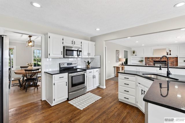 10315 Nebraska Avenue, Omaha, NE 68134