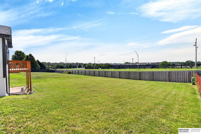 10315 Nebraska Avenue, Omaha, NE 68134
