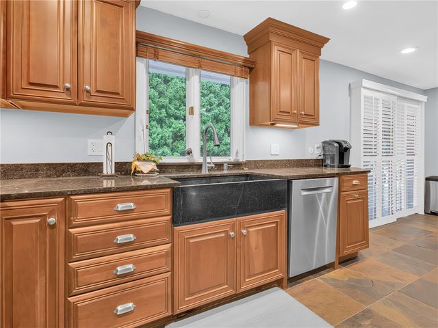 5 Colony Drive, Johnston, RI 02919