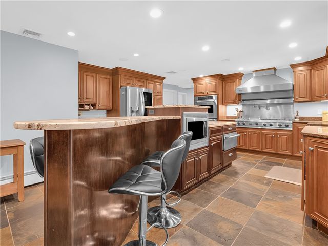 5 Colony Drive, Johnston, RI 02919