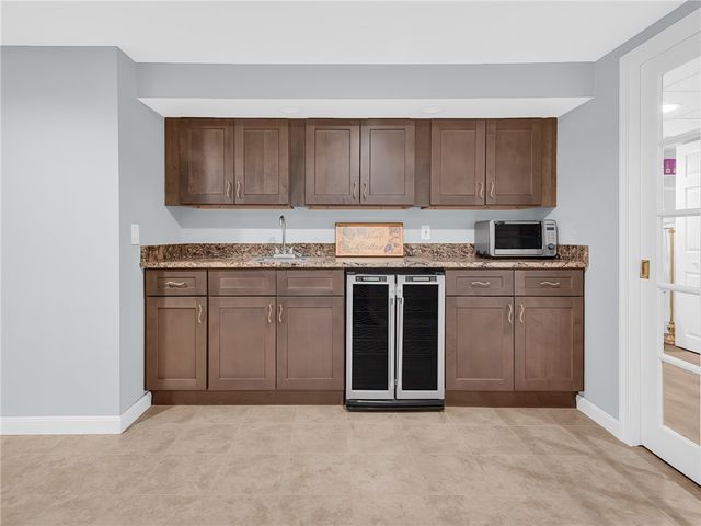 5 Colony Drive, Johnston, RI 02919