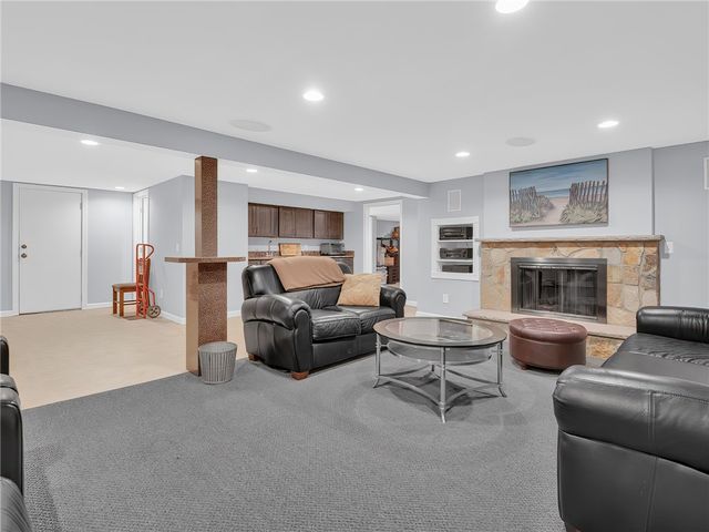 5 Colony Drive, Johnston, RI 02919