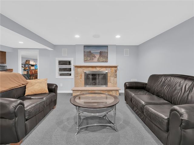 5 Colony Drive, Johnston, RI 02919