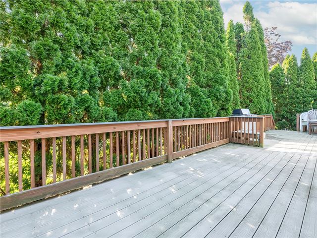 5 Colony Drive, Johnston, RI 02919