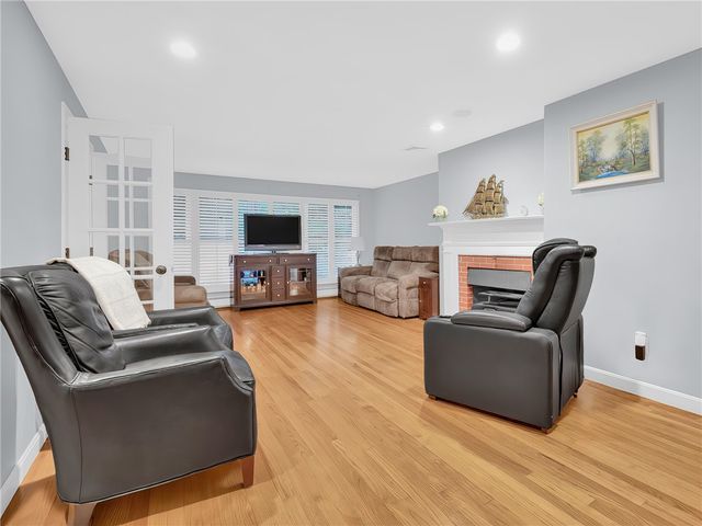 5 Colony Drive, Johnston, RI 02919