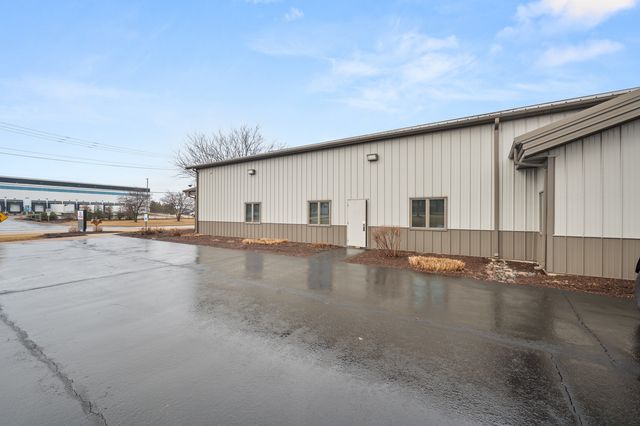 435 Borden Avenue, Sycamore, IL 60178