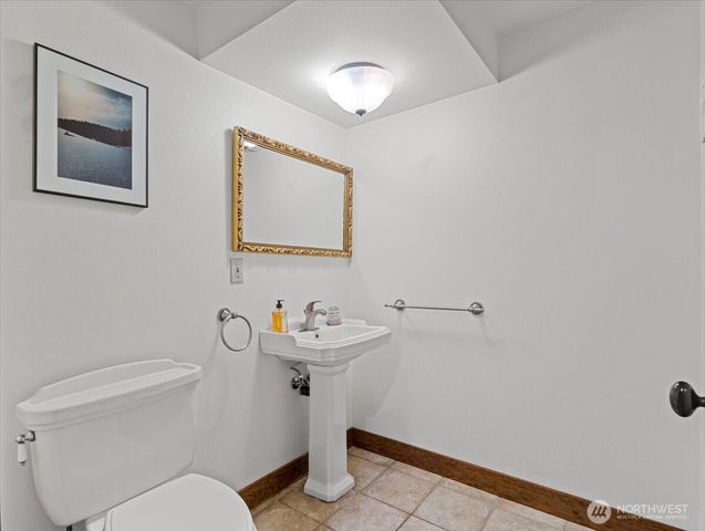 2400 H Street, Vancouver, WA 98663