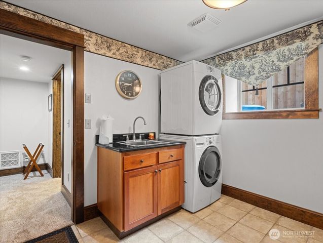 2400 H Street, Vancouver, WA 98663
