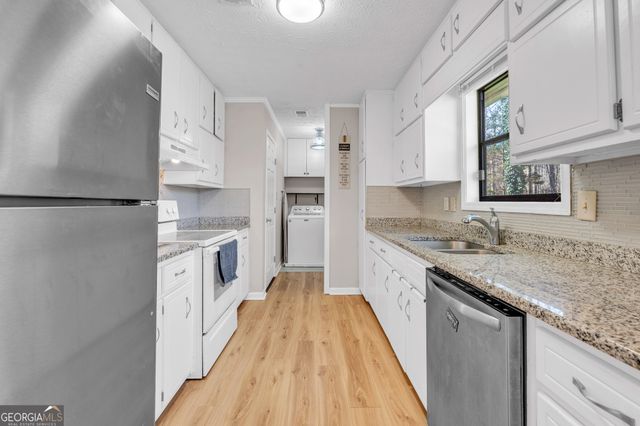 120 Watertown Way, Fayetteville, GA 30215