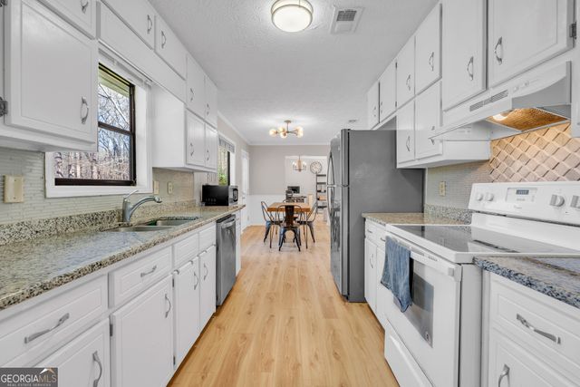 120 Watertown Way, Fayetteville, GA 30215