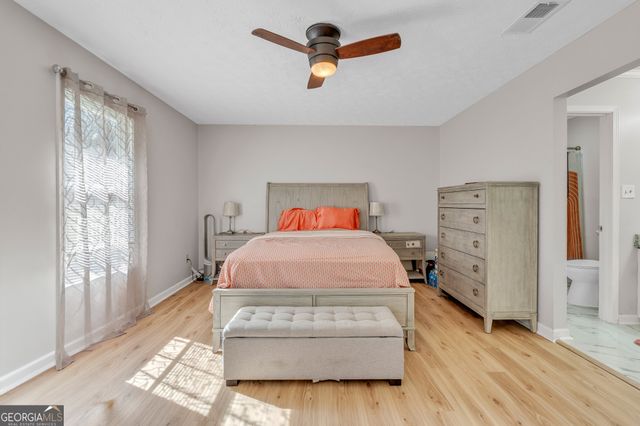 120 Watertown Way, Fayetteville, GA 30215