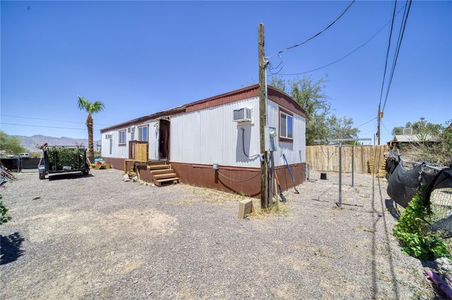 4586 Camino Ejercito, Fort Mohave, AZ 86426