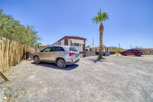 4586 Camino Ejercito, Fort Mohave, AZ 86426