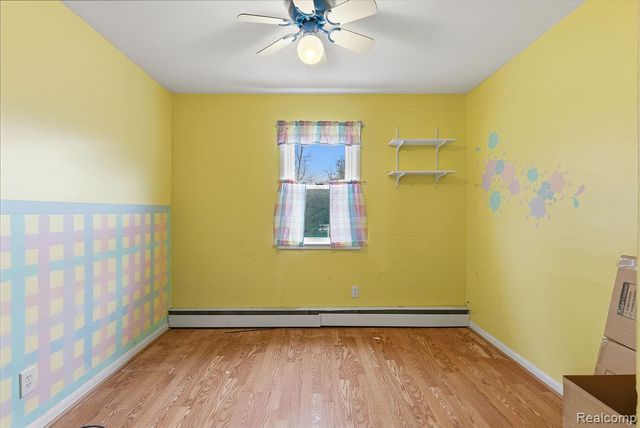 5101 Kendall Drive, Burton, MI 48509