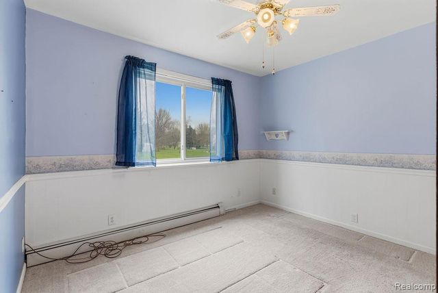 5101 Kendall Drive, Burton, MI 48509