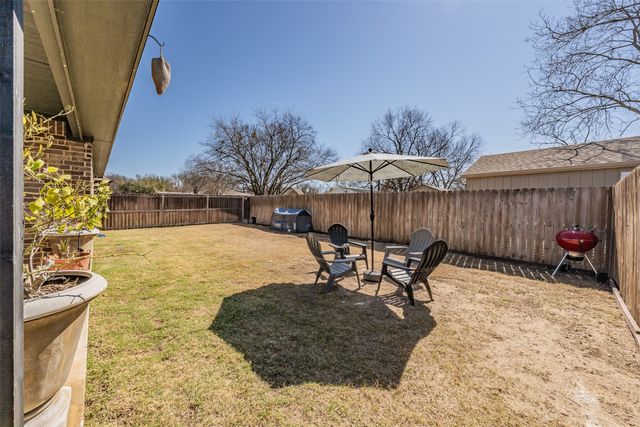 141 Maverick Lane, Pilot Point, TX 76258