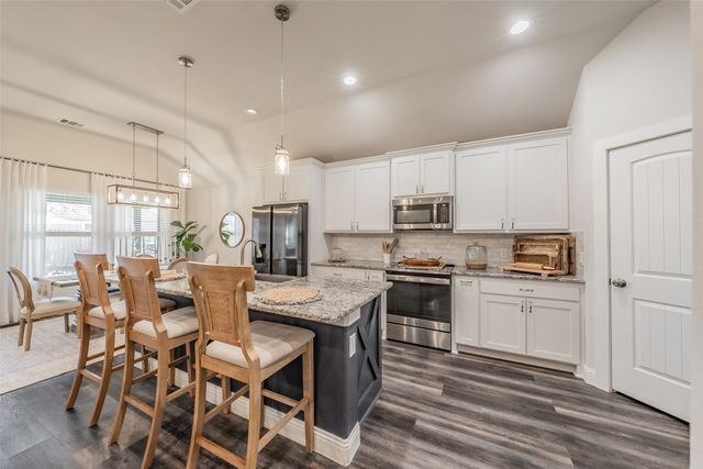 141 Maverick Lane, Pilot Point, TX 76258