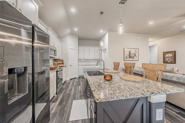 141 Maverick Lane, Pilot Point, TX 76258