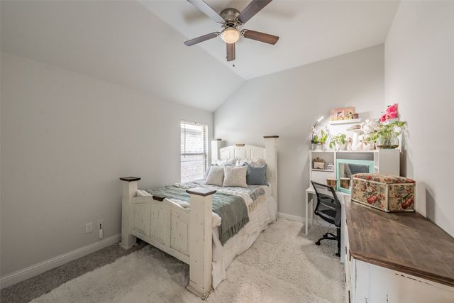 141 Maverick Lane, Pilot Point, TX 76258