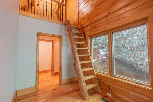 217 Hideaway Cove, Hayesville, NC 28904