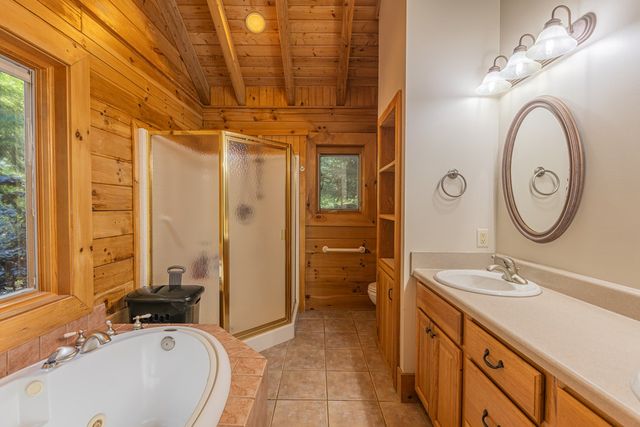 217 Hideaway Cove, Hayesville, NC 28904