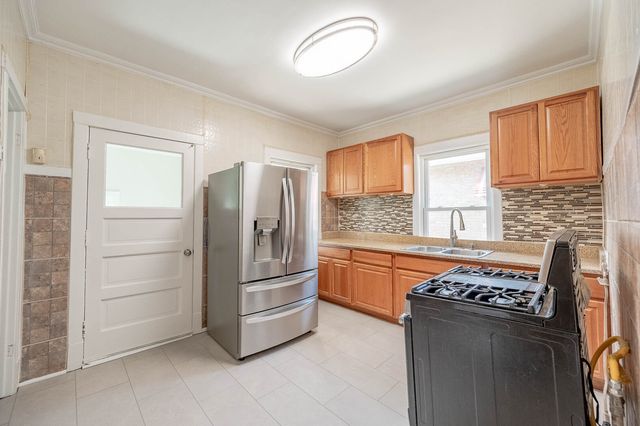 39 W 113th Place, Chicago, IL 60628