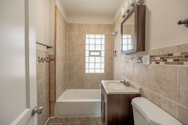 39 W 113th Place, Chicago, IL 60628