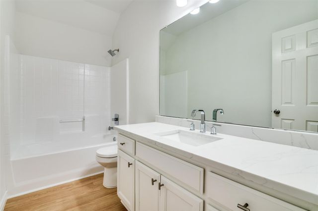 924 Bowie Drive, Lavon, TX 75116