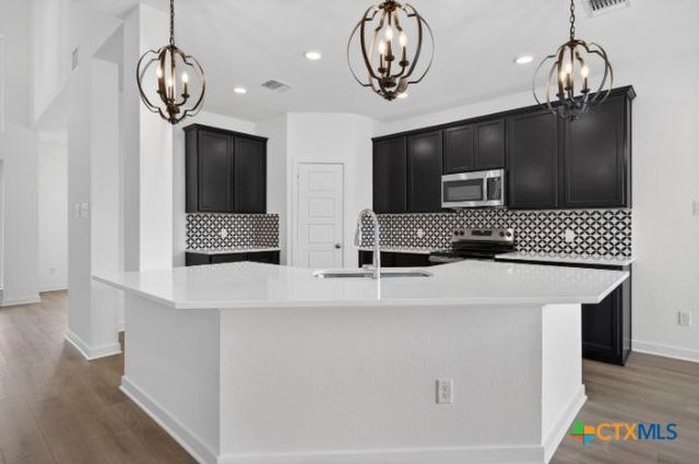 355 Pathfinder Drive, Copperas Cove, TX 76522